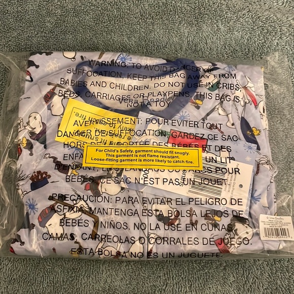 Vera Bradley Peanuts One Piece Sleeper NWT - Picture 3 of 5